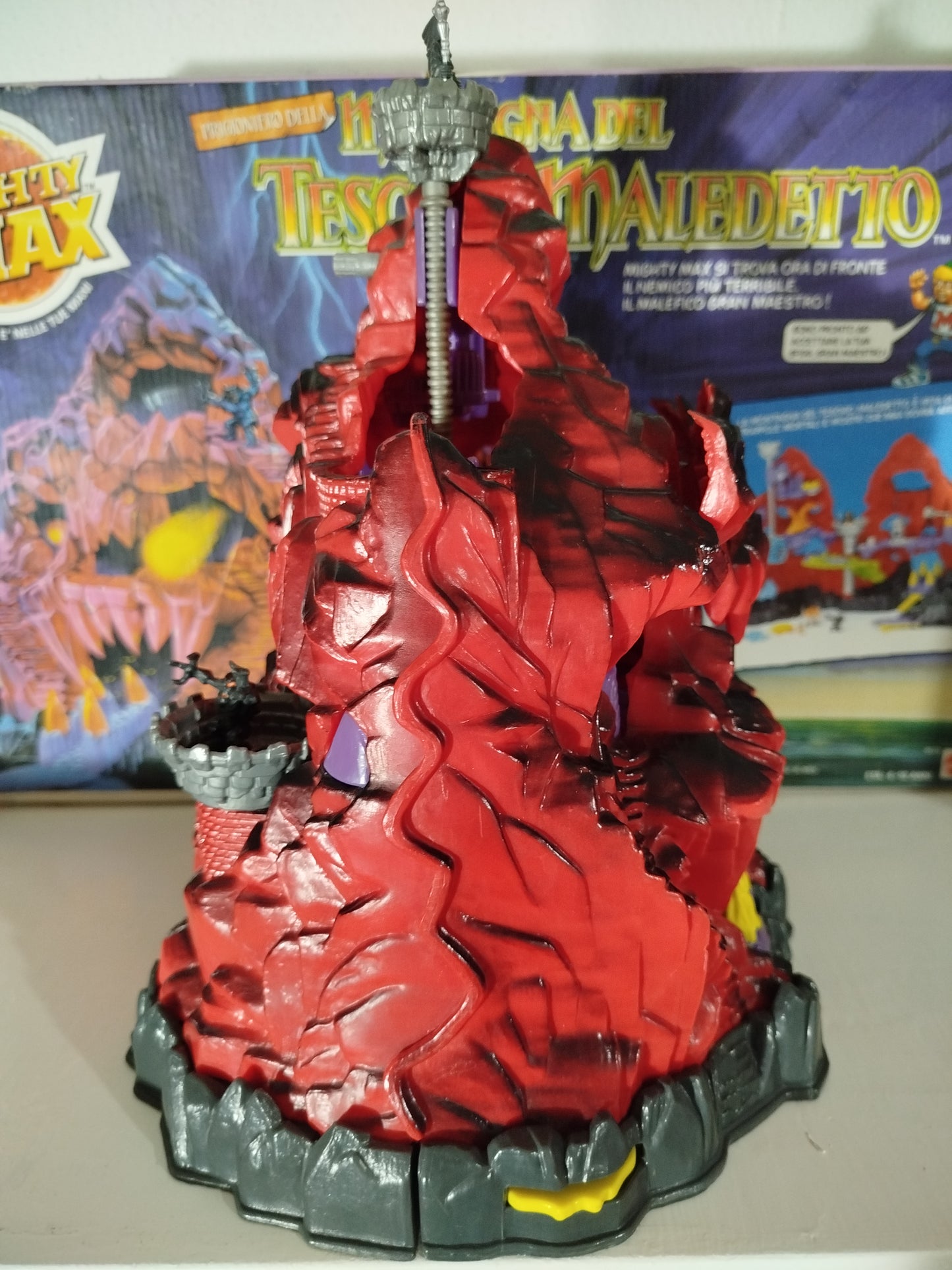 Mighty Mask Montagna del teschio maledetto