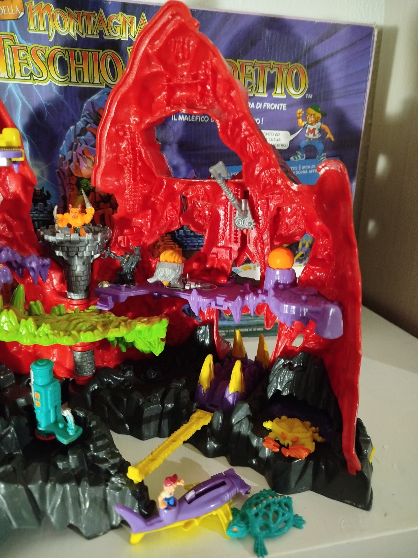 Mighty Mask Montagna del teschio maledetto